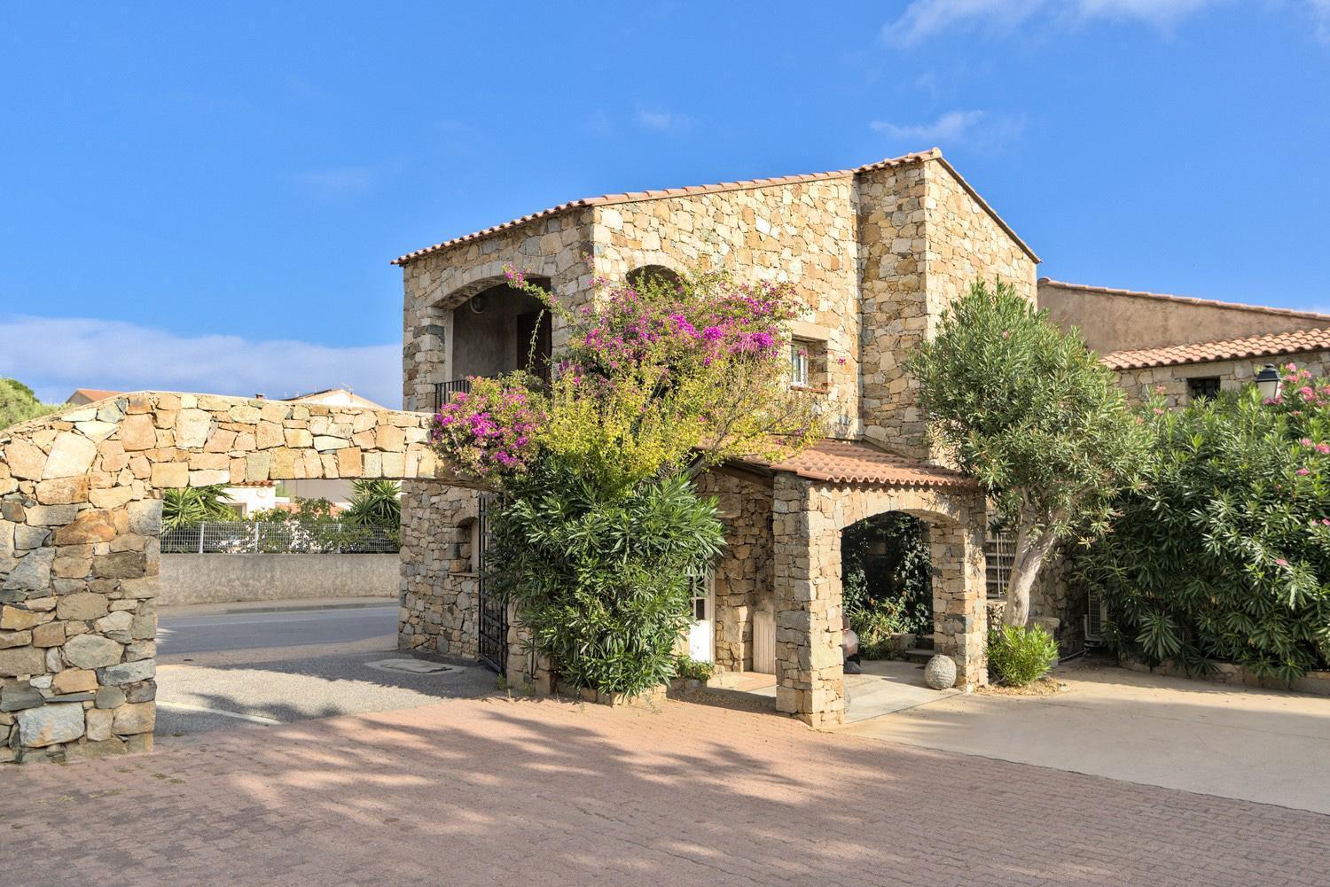 Hotel Casa Rossa & Spa LʼÎle-Rousse Exteriér fotografie